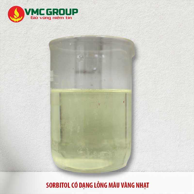 Sorbitol trong mỹ phẩm có dạng lỏng màu vàng nhạt