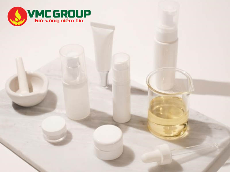 Công dụng của Benzyl Alcohol trong mỹ phẩm